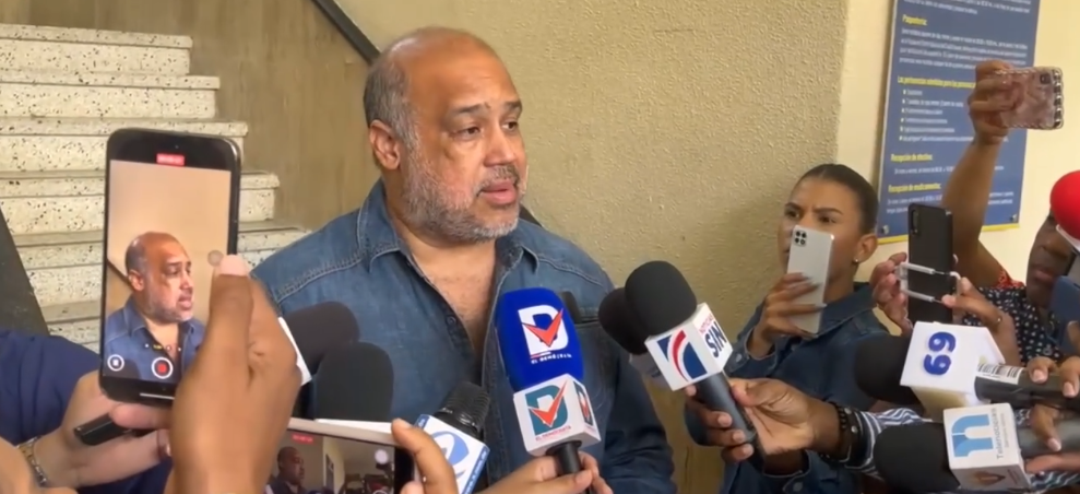 Defensa de Antonio Espaillat rechaza intimidación y niega riesgo de fuga