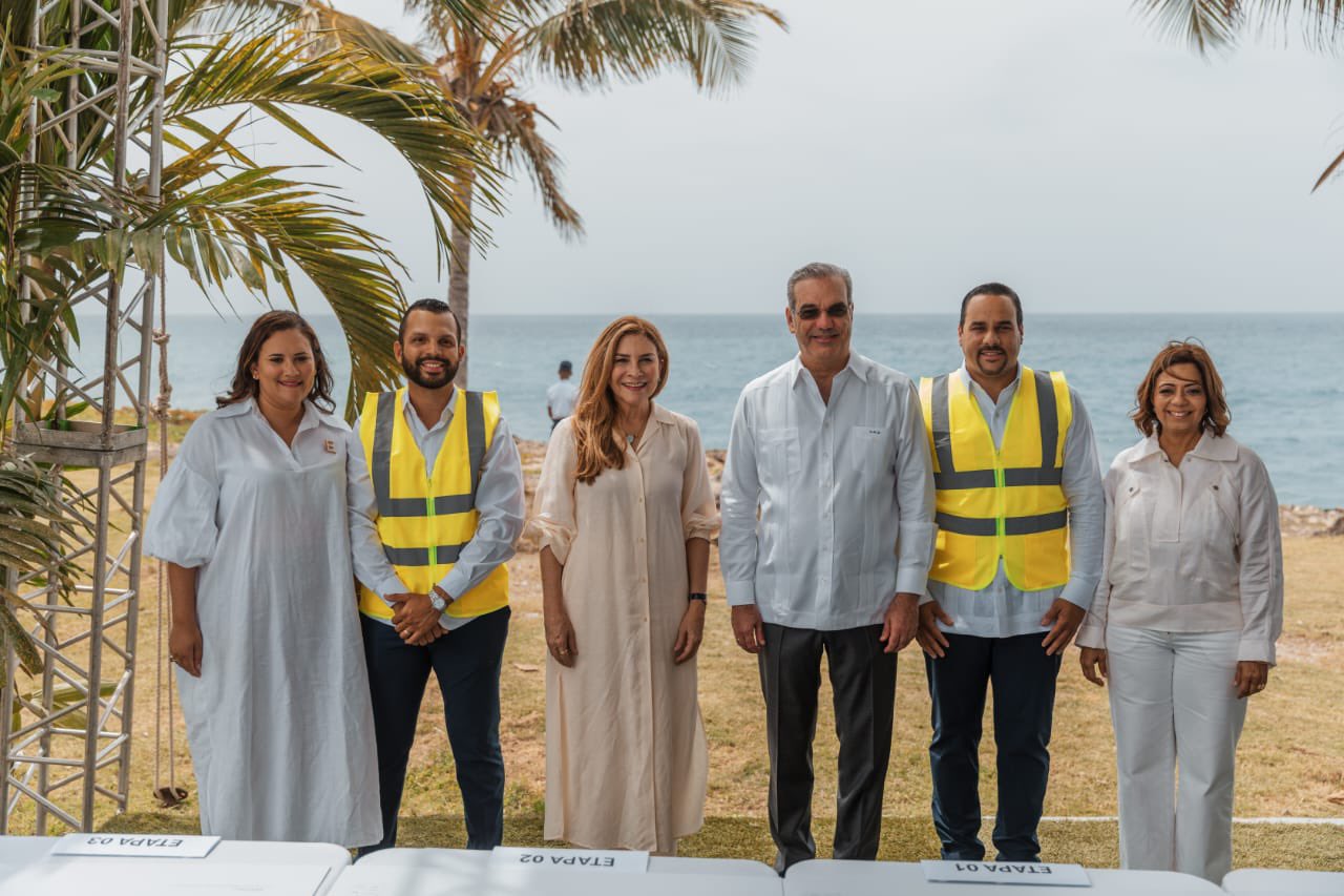 Abinader y Carolina Mejía dan inicio al ambicioso Malecón Deportivo de Santo Domingo