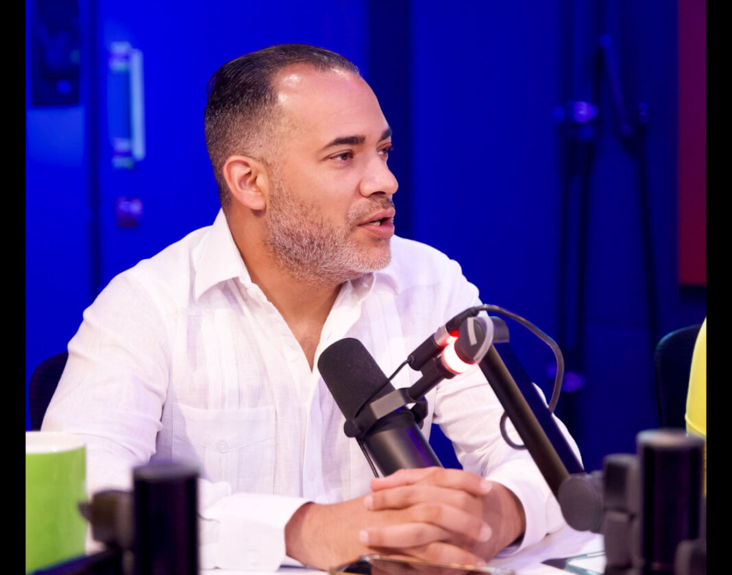 Martínez Brito manifiesta su apoyo al pueblo de Israel; Embajada en RD le agradece