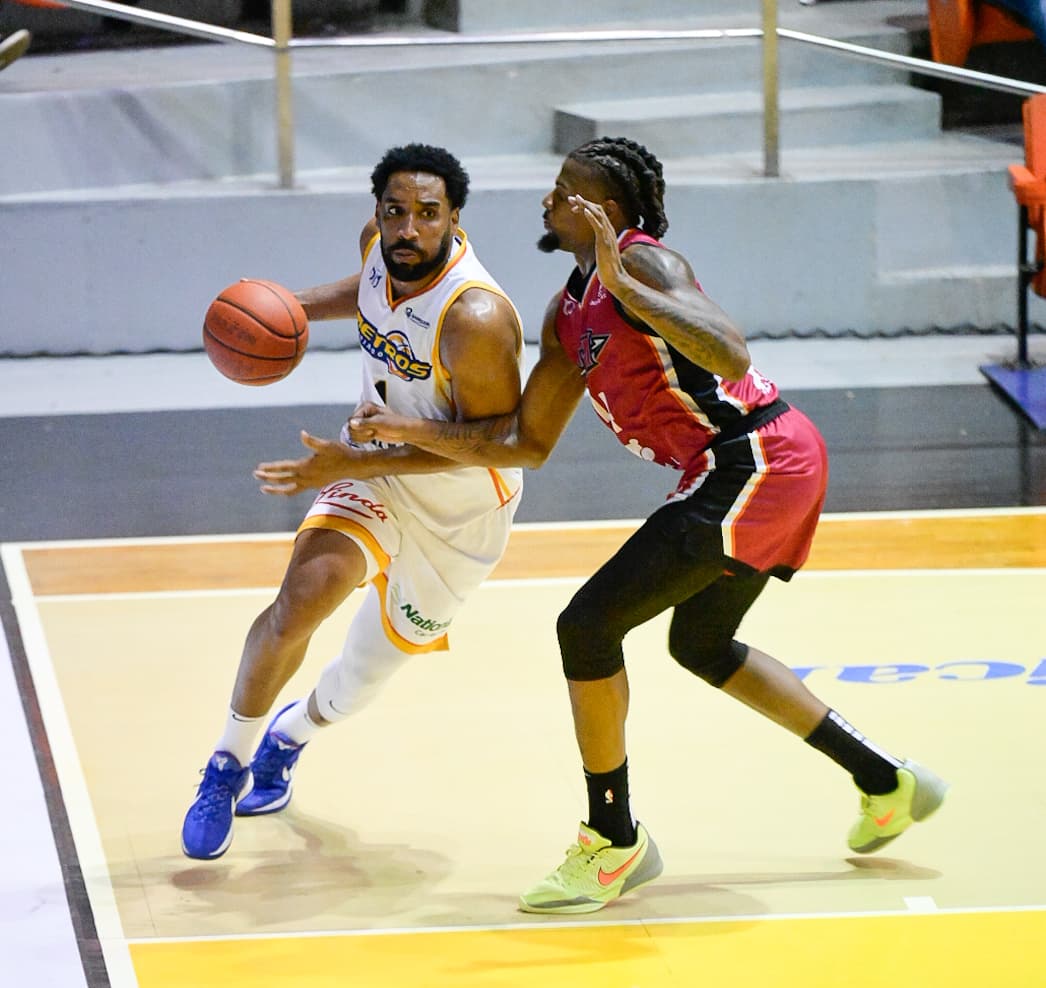 Jhery Matos y Juan Guerrero llevan a Metros a la Fase de Eliminación