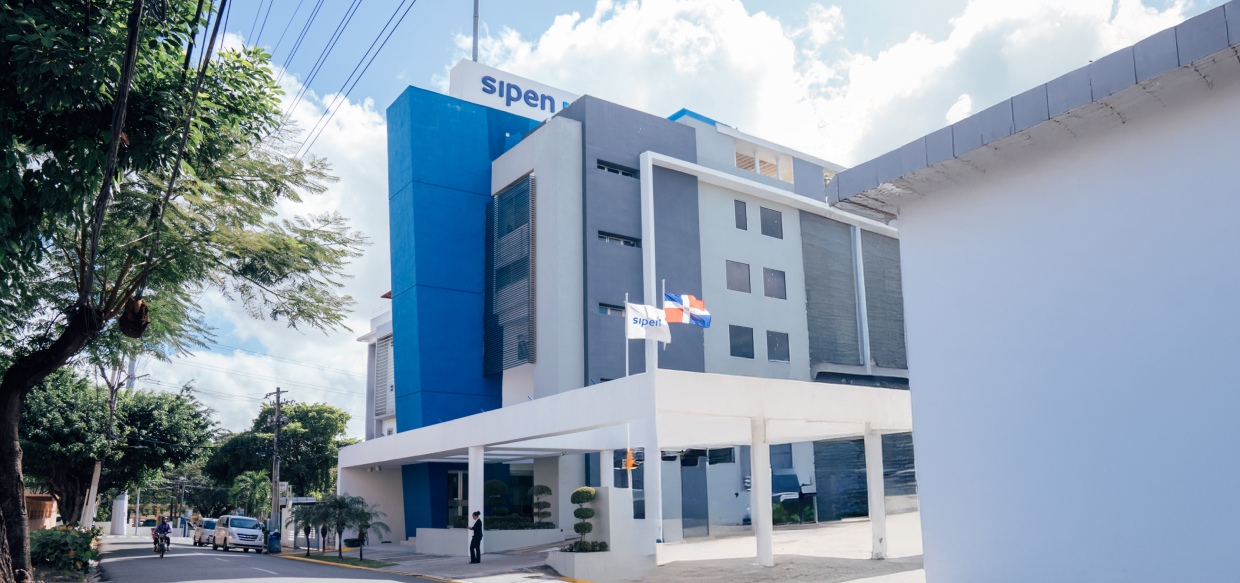 Sipen y Banco Mundial evalúan historial laboral de los dominicanos