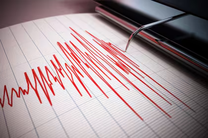 Fuerte temblor de magnitud 5.8 sacude el noreste de Punta Cana la noche de este lunes
