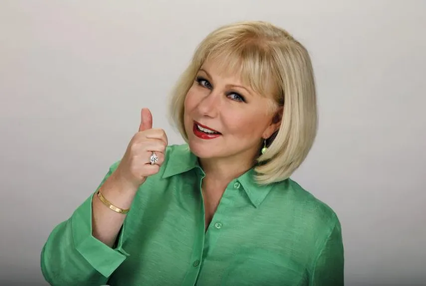 Cristina Saralegui regresa a Univision tras 16 años con entrevista exclusiva a Karol G