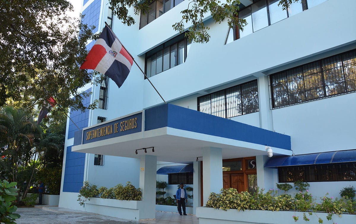 Superintendencia detalla motivos del cierre de nueve aseguradoras en el país