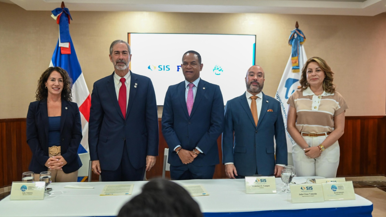 Superintendencia de Seguros fortalece lucha contra lavado de activos mediante alianza estratégica con FIBA