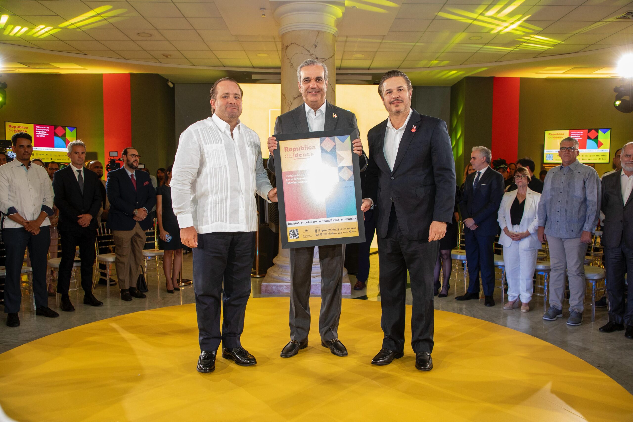 Presidente Abinader: “No hay mayor legado que dejar un país mejor del que recibimos y no hay mayor símbolo de patriotismo que una buena idea puesta al servicio de todos”