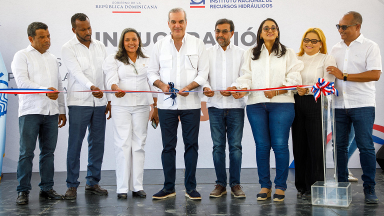 Presidente Abinader Inaugura Importantes Obras Hidráulicas en Azua