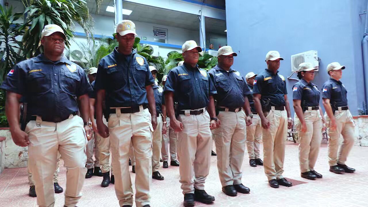 DICRIM apresa varias personas e incauta sustancias controladas durante operativos en Baní, Azua y San José de Ocoa