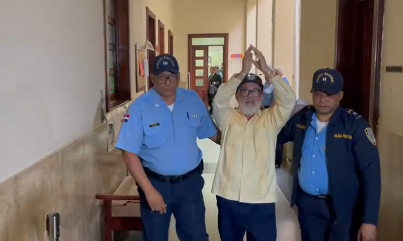 Ángel Martínez enfrenta nueva medida de coerción por difamación contra Faride Raful