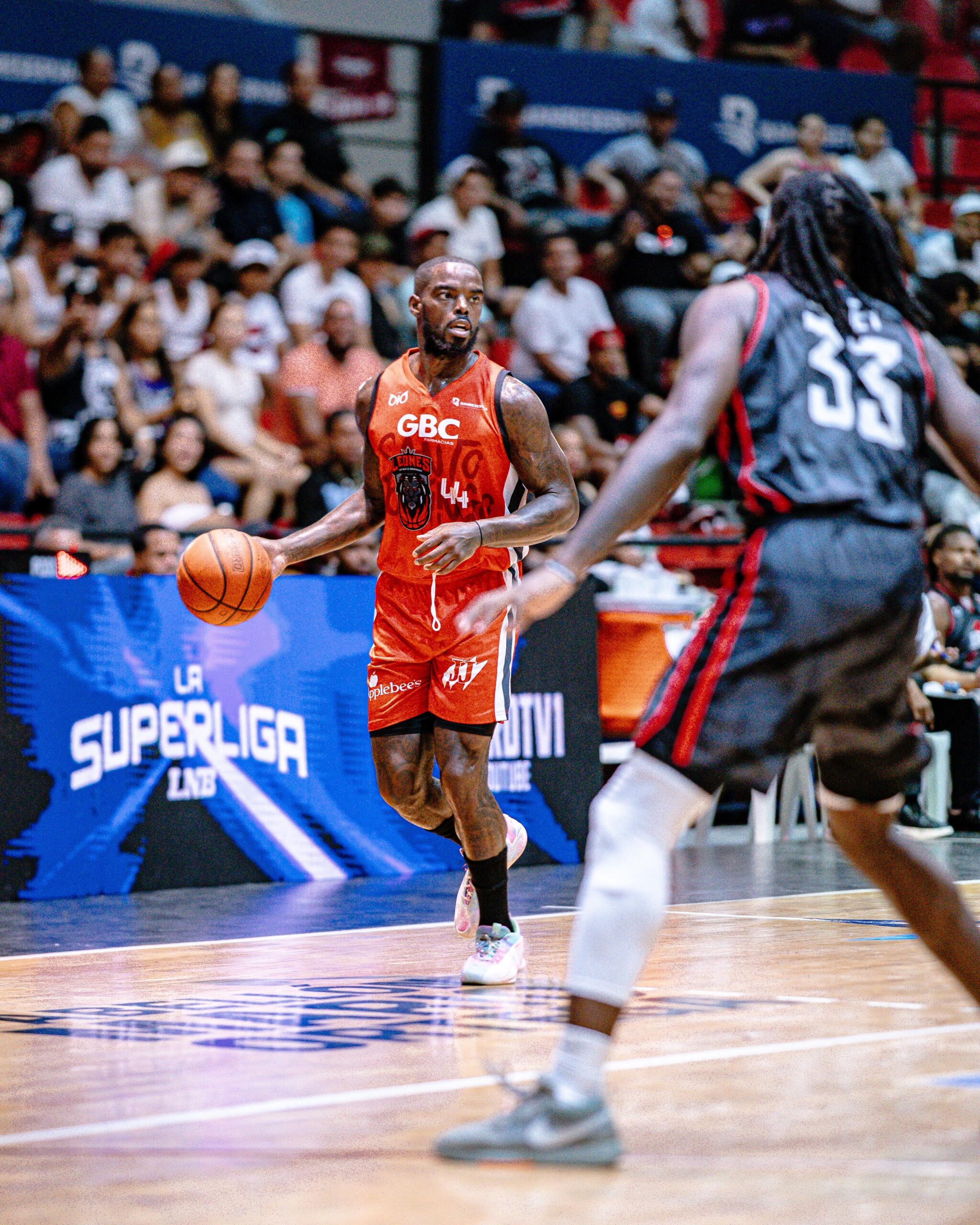 Indios logran electrizante triunfo ante los Leones