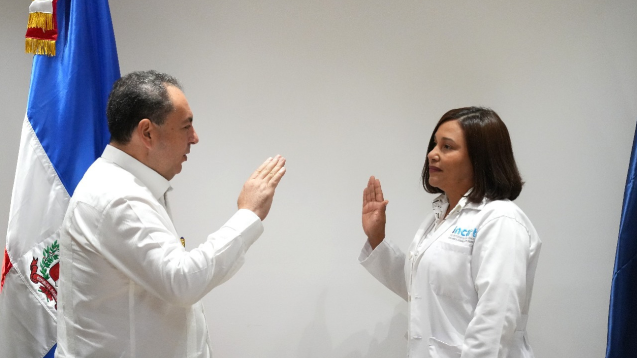 Juramentan nueva directora del Incart