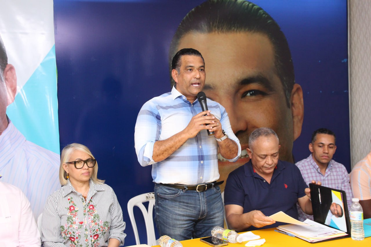 Luis Alberto Tejeda reclama acciones urgentes para Ciudad Juan Bosch: “No necesita visitas políticas, necesita soluciones”