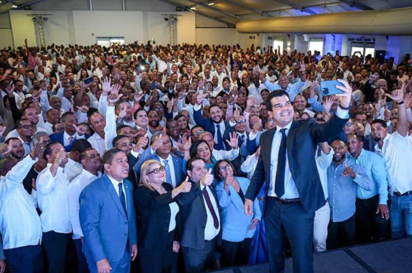 Wellington Arnaud prende motores con una maquinaria presidencialista que gana terreno en el PRM