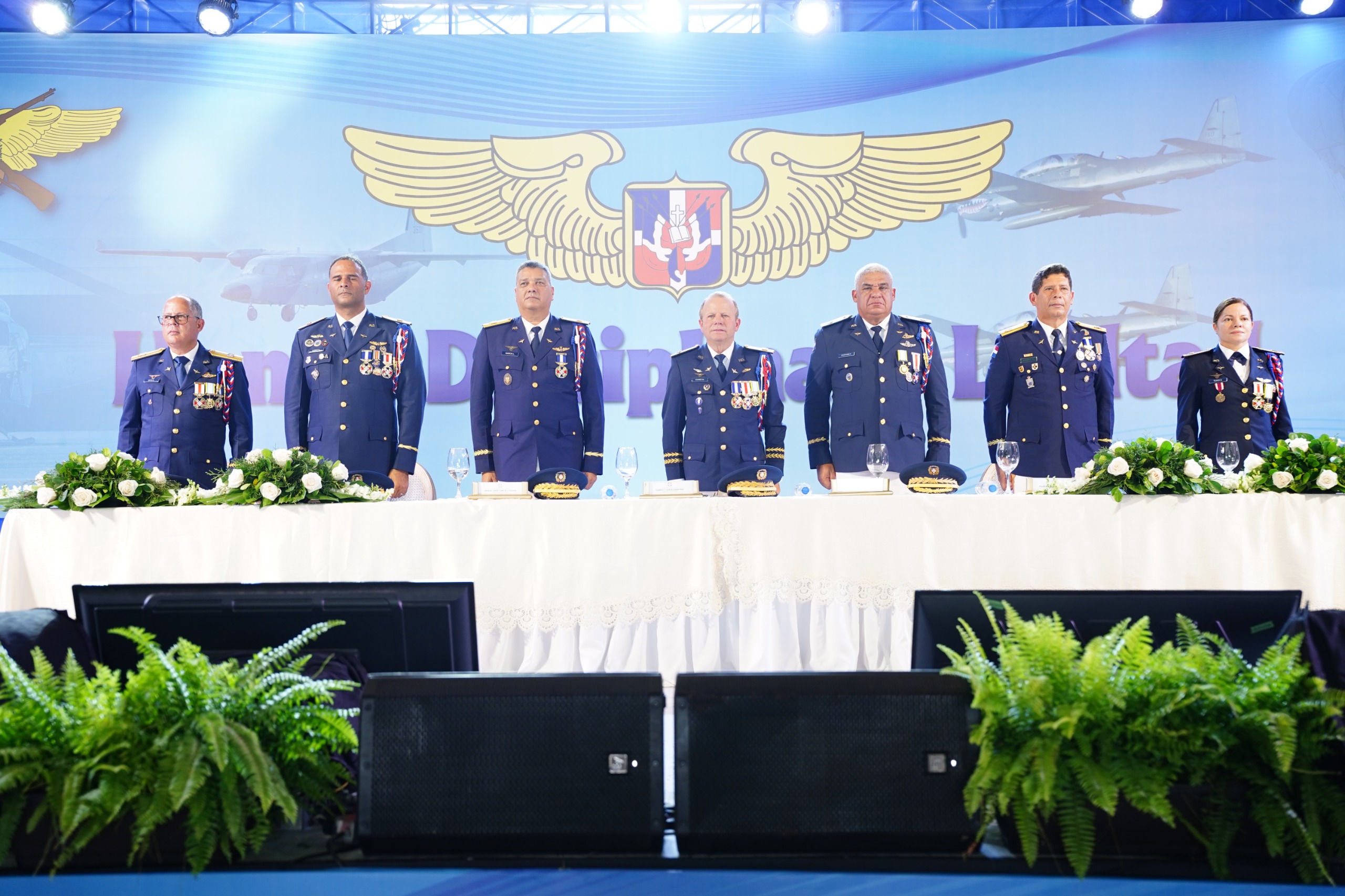 Fuerza Aérea de República Dominicana gradúa a 362 miembros tras completar programas de capacitación