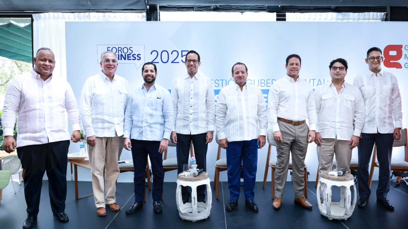 Ministro Freund afirma nuevo sistema de gestión permitirá control efectivo de la nómina pública