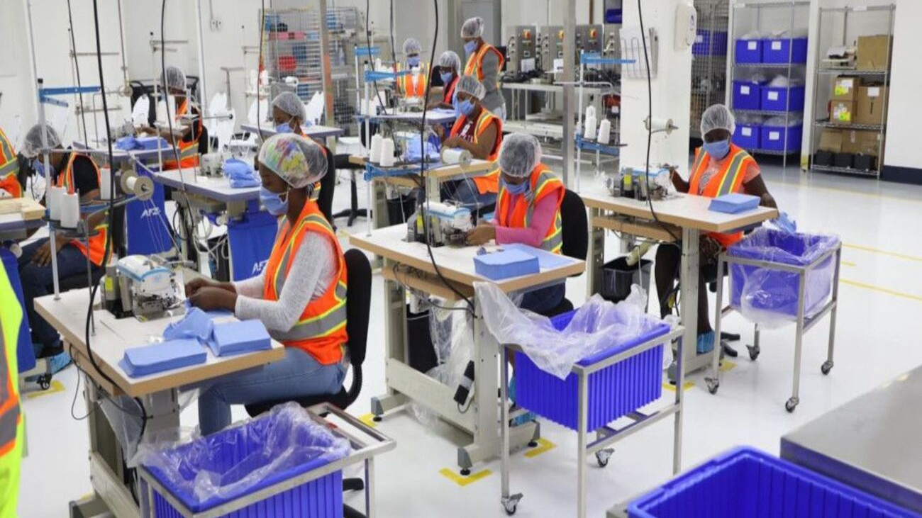 Sector zonas francas mantiene dinamismo y lidera exportaciones con 62 % del total en primer semestre de 2025