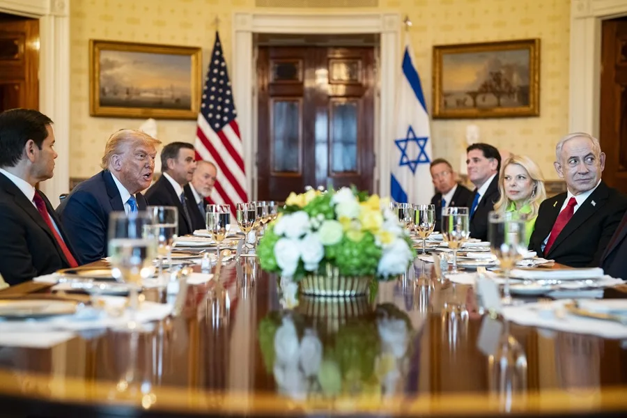 Netanyahu dice estar cerca «de encontrar a varios países» que reciban a los gazatíes