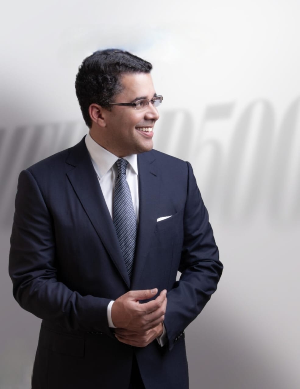 Desde enero a julio 2025 todas las encuestas dan como el próximo presidente a David Collado frente a demás partidos y candidatos