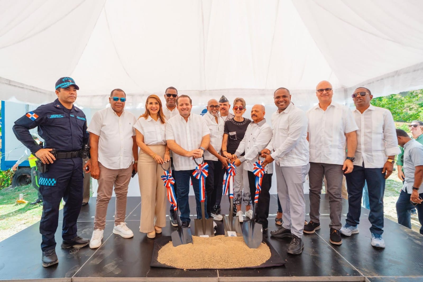 Gobierno da primer palazo para construcción de Estación Policial en Maimón