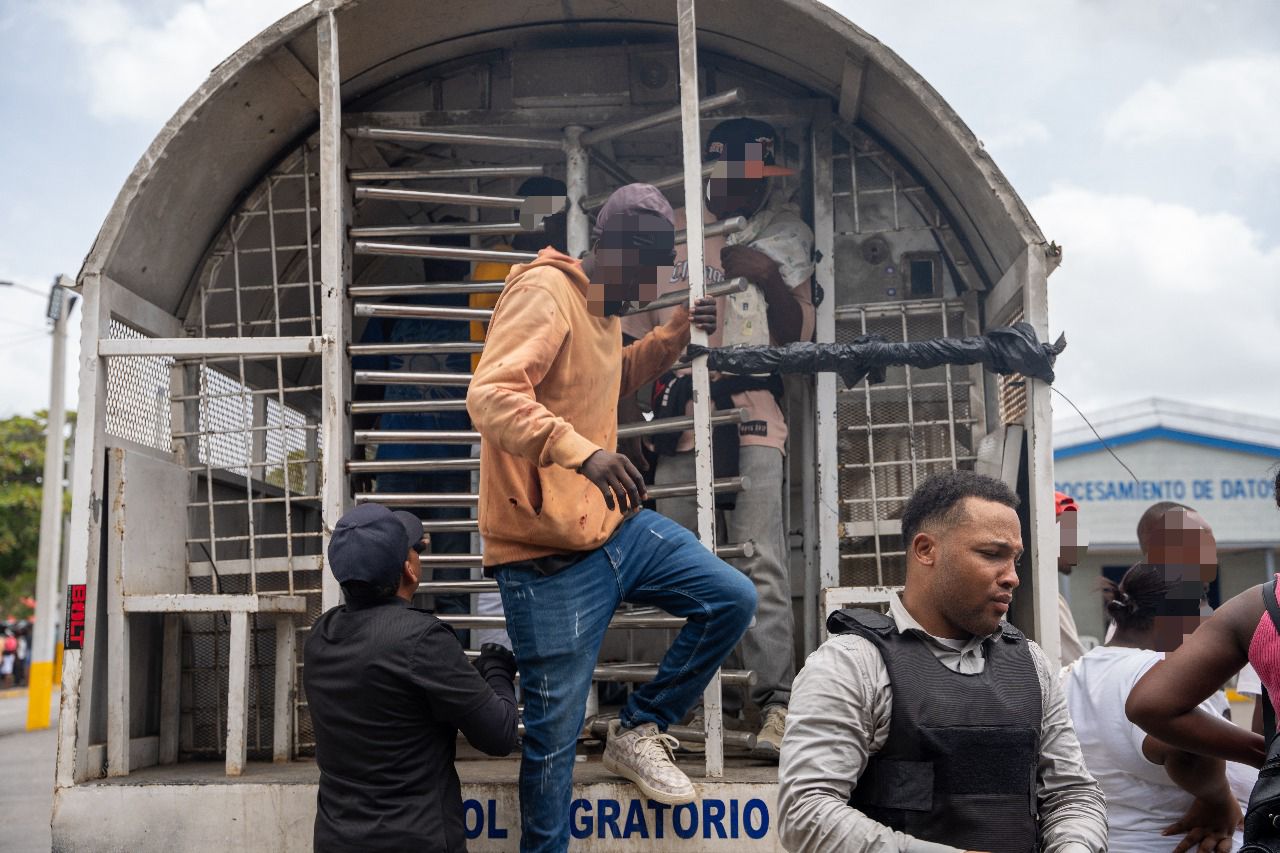 La DGM repatría 1,267 haitianos indocumentados y detiene otros 1,196 junto a fuerzas de seguridad