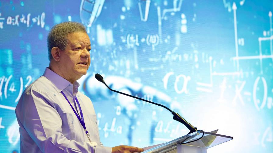 Leonel Fernández: “La inteligencia artificial debe ser una herramienta que empodere, no que excluya”
