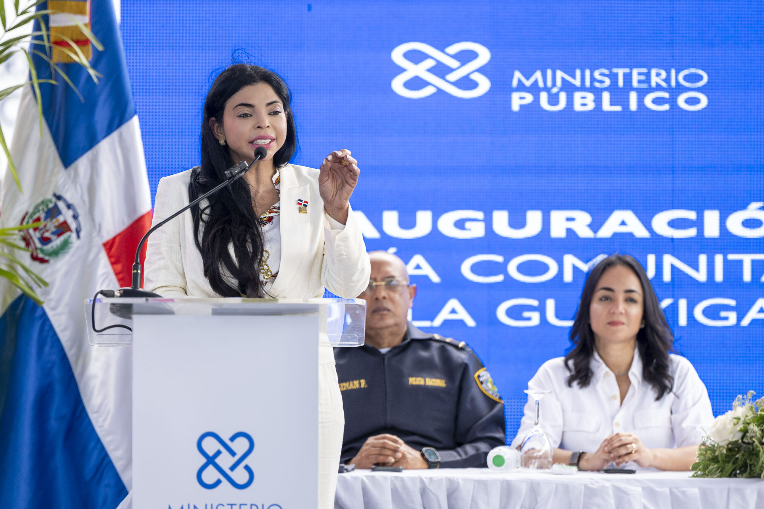 La Procuradora General inaugura la Fiscalía Comunitaria de La Guáyiga