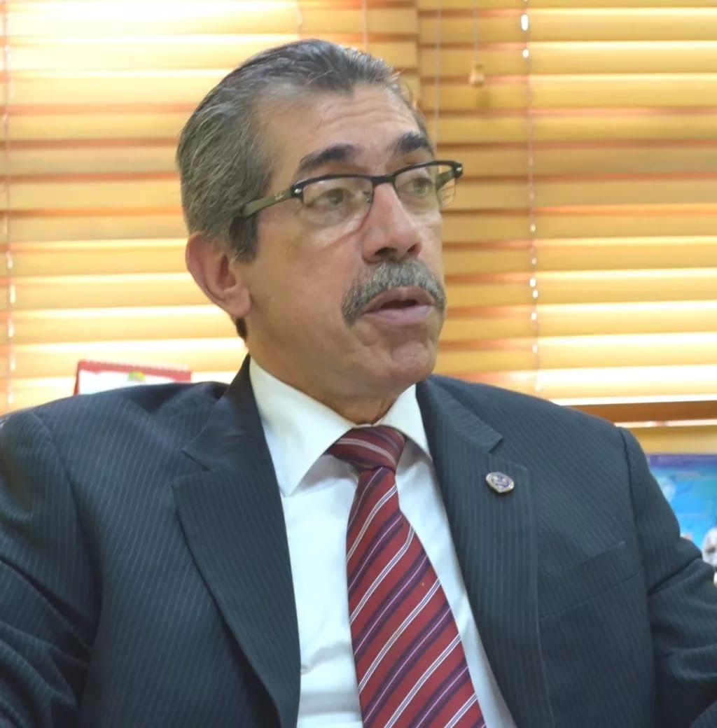 Dr. Jorge Asjana insta a la comunidad universitaria a mantener la calma y el compromiso