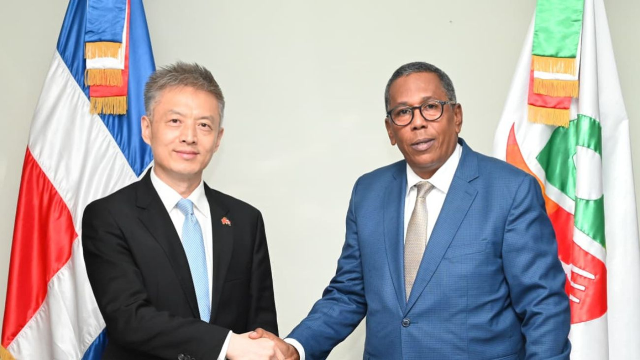 Embajador de China elogia modelo dominicano de asistencia alimentaria para población vulnerable