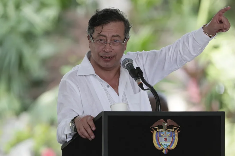 Gustavo Petro afirma que una operación de EE.UU. contra Venezuela sería como otra Siria
