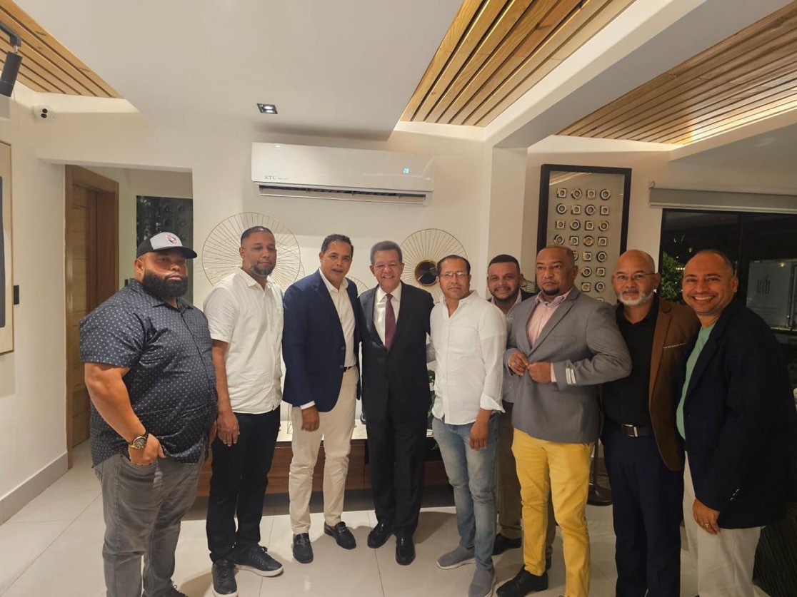 Dirigentes del PLD en Santiago se suman a la Fuerza del Pueblo; exdiputado Héctor Ramírez encabeza el grupo