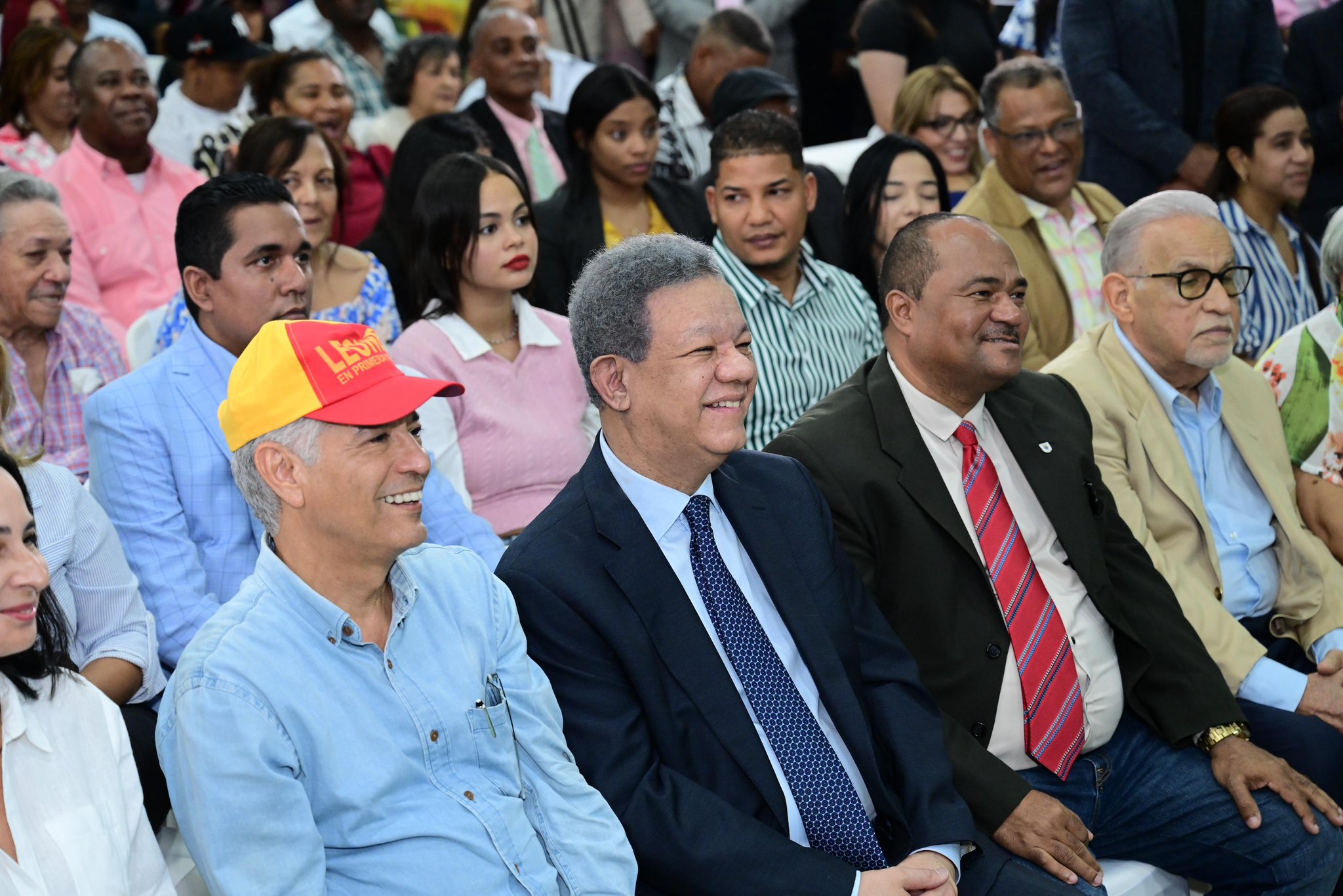 Leonel Fernández acusa al Gobierno de incumplir promesas y usar recursos públicos en elecciones