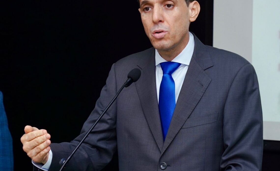 Fuerza del Pueblo exige declarar en emergencia el sector eléctrico y plantea reducción de pérdidas en las EDES