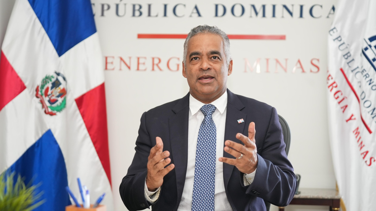 RD atrae más inversión en energías renovables y minería; consolida su liderazgo regional en transición energética