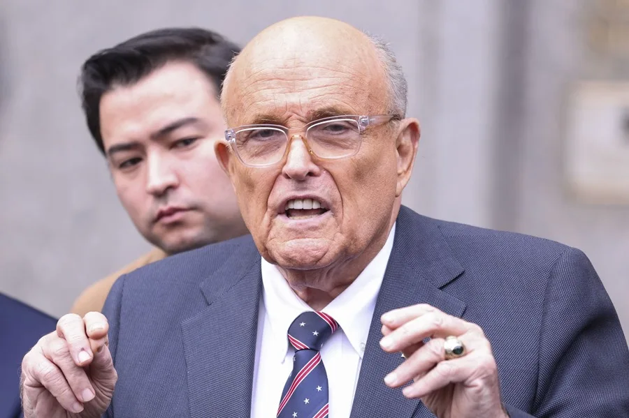 Rudy Giuliani, exalcalde de Nueva York, hospitalizado tras un accidente de automóvil
