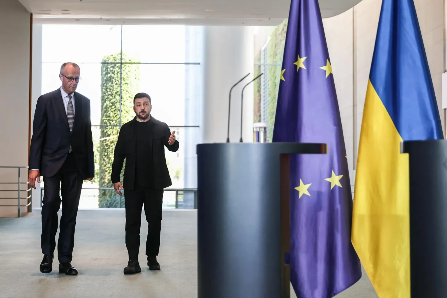 Zelenski dice que espera un alto al fuego de la reunión Trump-Putin del viernes en Alaska