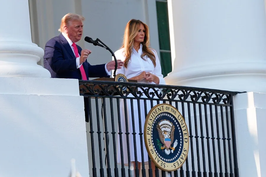 Melania Trump amenaza con demandar a Hunter Biden por vincularla con Jeffrey Epstein
