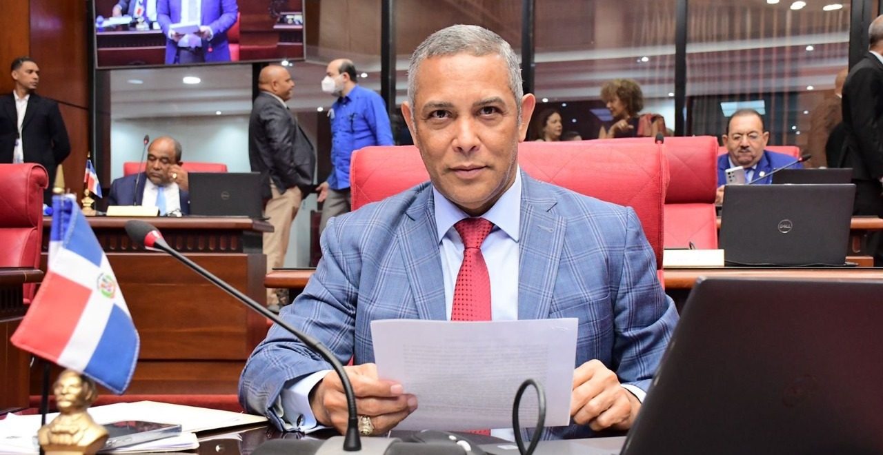Declaran el 23 de septiembre como “Día Nacional del Pelotero” en honor a Osvaldo Virgil