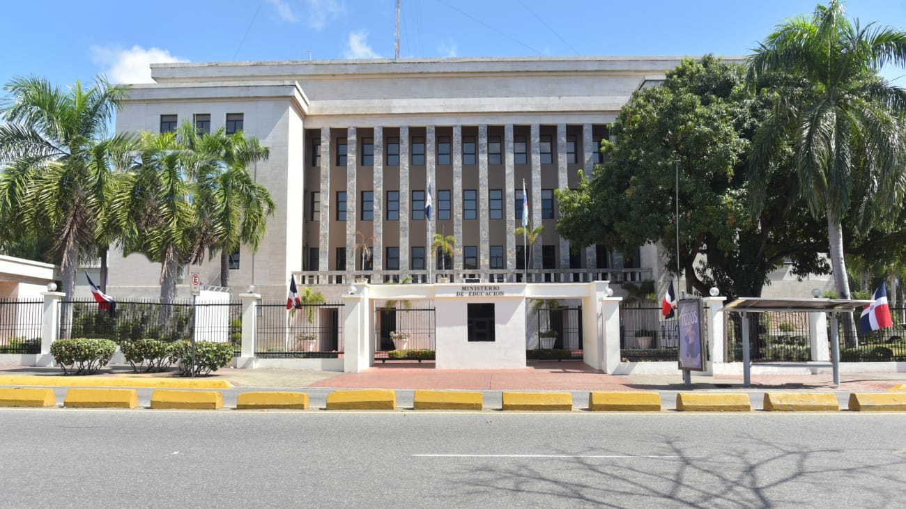 Durante la gestión del presidente Luis Abinader más de 200,000 estudiantes y 813 centros se han integrado a la Jornada Escolar Extendida