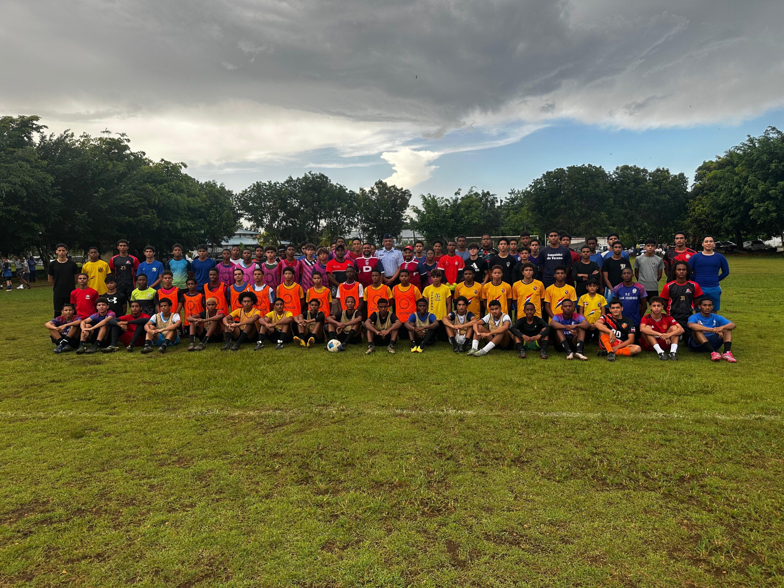 Exitosas visorias de la Selección RD Sub-17 a  más de 150 futbolistas en El Seibo y Santo Domingo