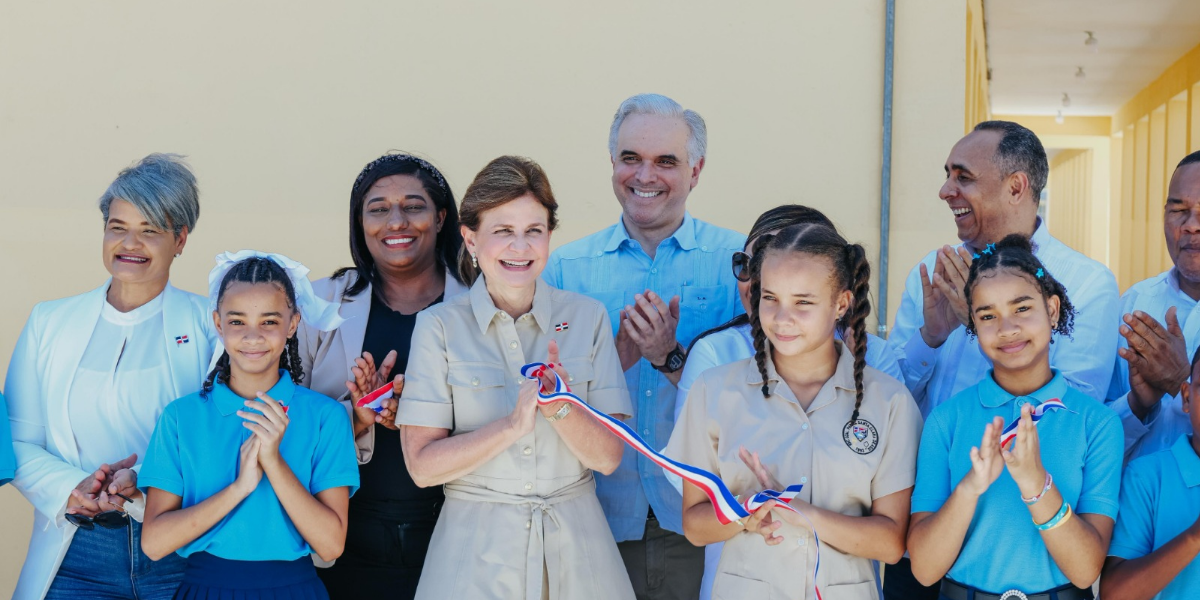 Gobierno inaugura tres liceos, dos escuelas y tres estancias infantiles en beneficio de más de 4 mil estudiantes