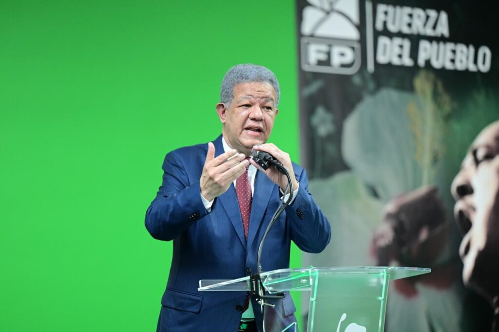 Leonel Fernández llama a votar en elecciones internas de la Fuerza del Pueblo este domingo