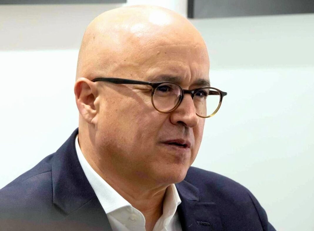 Francisco Domínguez Brito: “Corrupción sin freno, desde el gobierno del PRM brota pus”.