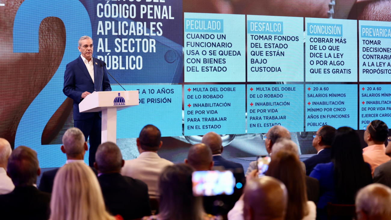 Presidente Abinader presenta seis ejes estratégicos en lucha anticorrupción; se habilita portal de denuncias de corrupción en Administración pública