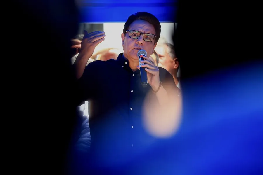 Un expolicía dice que vigilaba a Villavicencio en Ecuador a pedido de un exministro correísta y un empresario