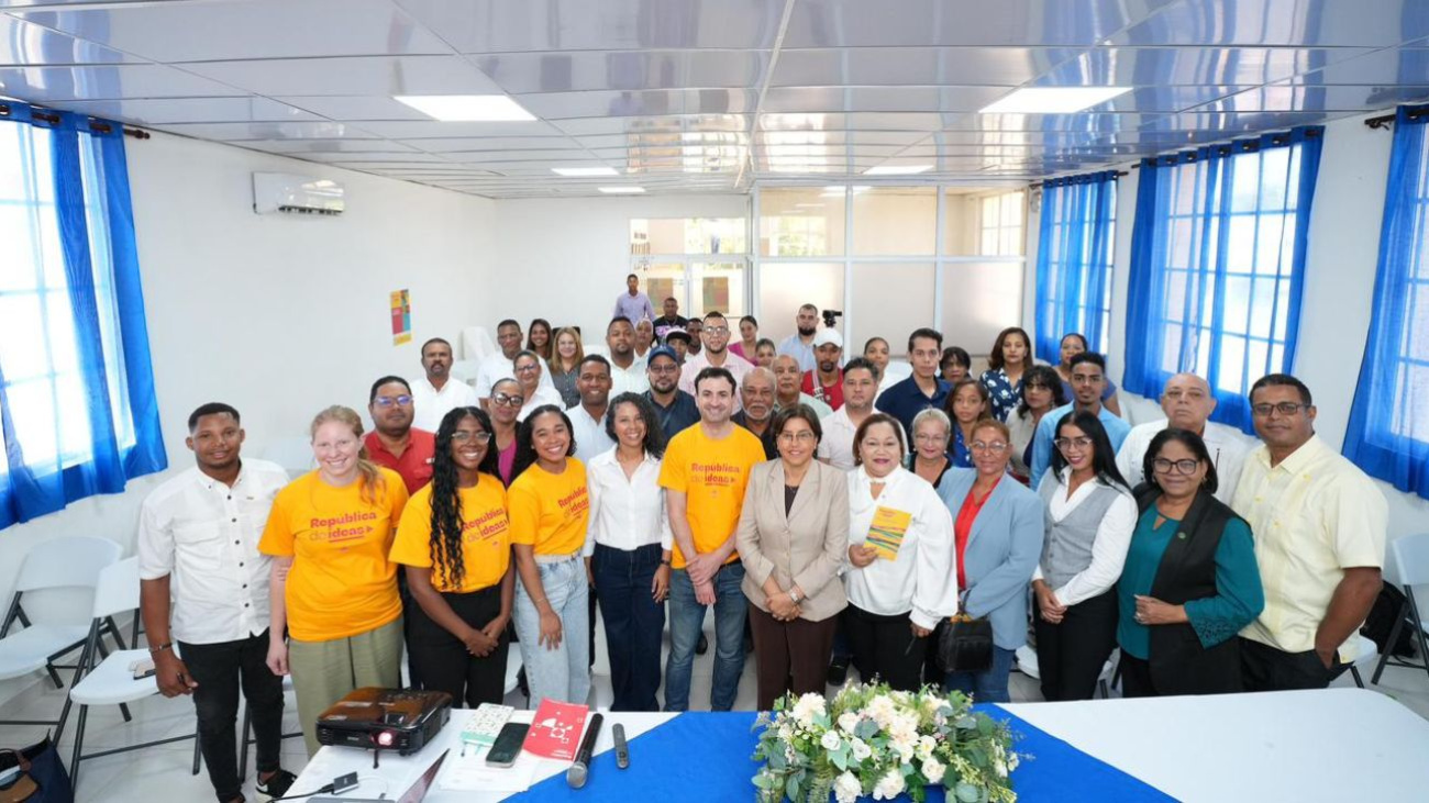“República de Ideas” concluye su gira con más de 450 asistentes en siete provincias