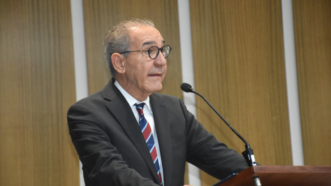 Mescyt elevará a un millón de pesos premio para jóvenes investigadores en Ceicyt 2025