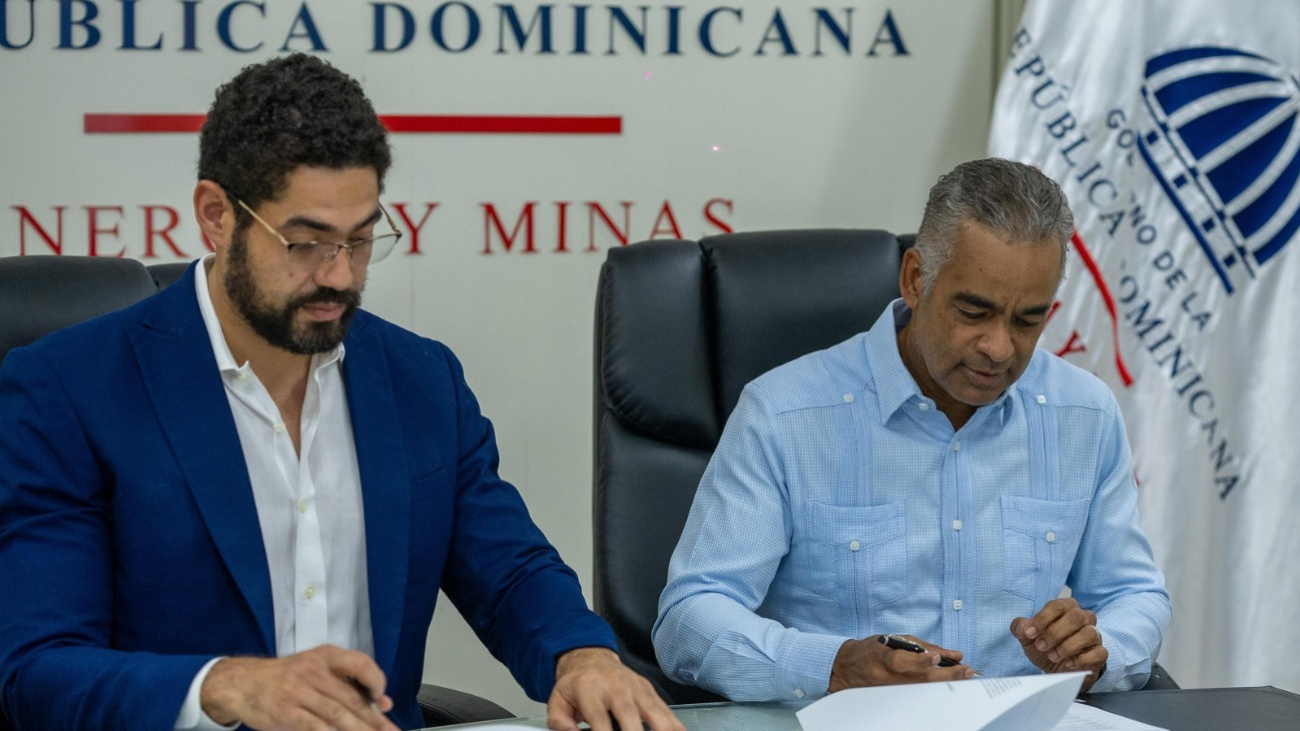 Gobierno firma contrato con consorcio Global Min para explorar petróleo y gas con enfoque sostenible y marco legal moderno