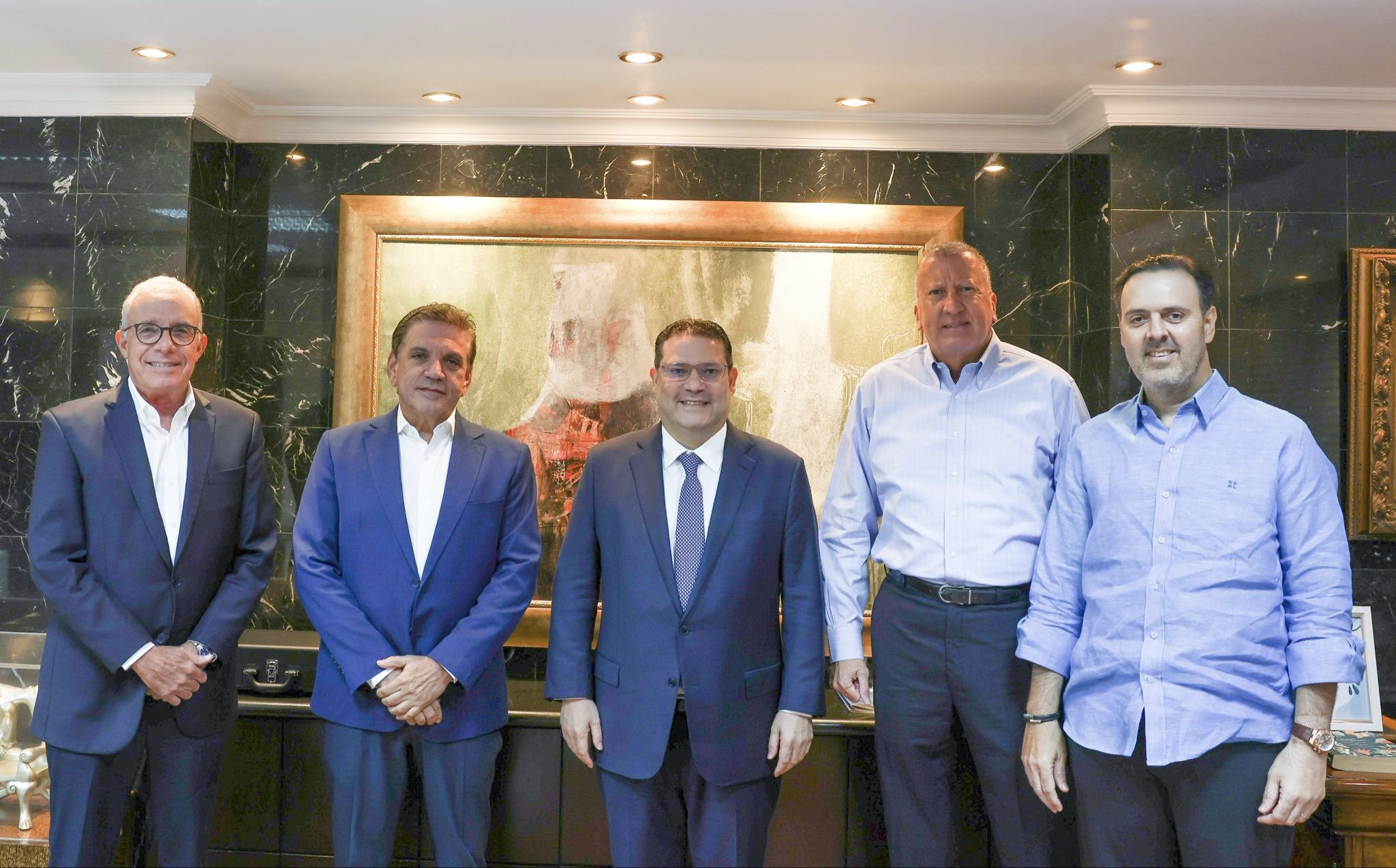 Reunión con Asociación de Couriers aborda impacto del primer vuelo de Amazon Air en RD