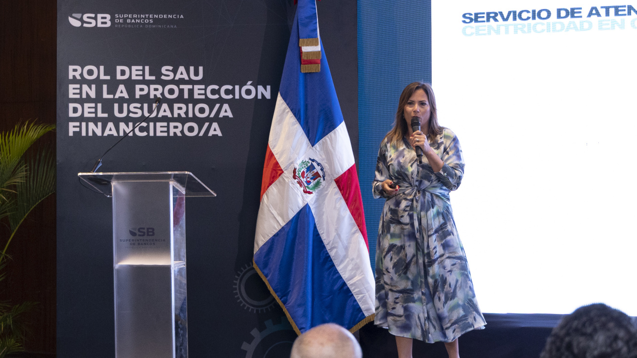 Superintendencia de Bancos promueve buenas prácticas de atención en las entidades financieras
