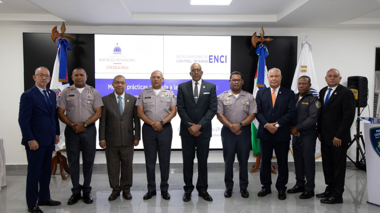 Contraloría General y Policía Nacional impulsan buenas prácticas con taller sobre auditoría y control interno